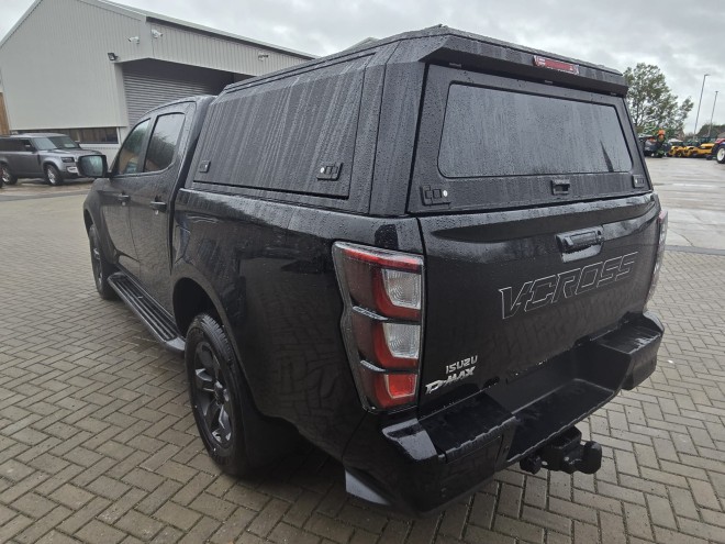 Isuzu D-MAX V-Cross Commercial Automatic