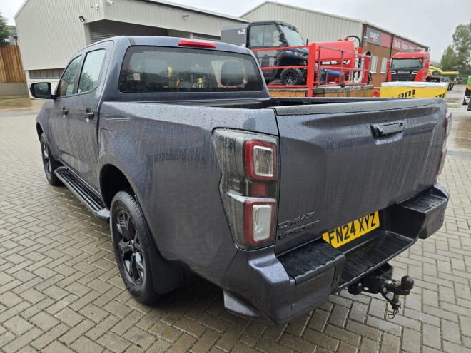 Isuzu D-max 1.9 V-Cross Double Cab 4x4 Auto