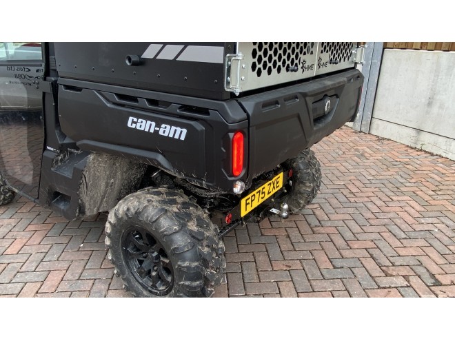 Can-Am SSV Traxter XU 64 HD9 BE ABS Dusty Navy Satin C/W HME Canopy