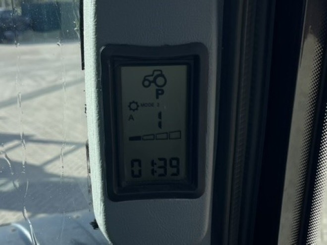 Valtra T202 Reverse drive C/W front linkage front PTO