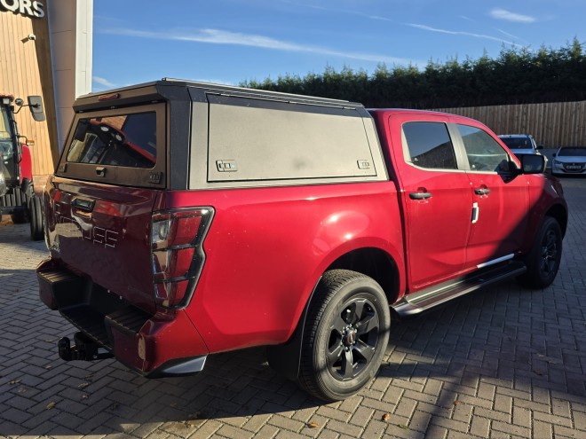 Isuzu D-Max V-Cross Commercial Automatic Spinel Red