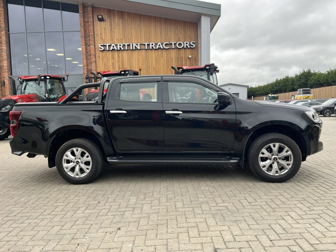 Isuzu D-max 1.9 DL20 Double Cab 4x4 Auto Onyx Black