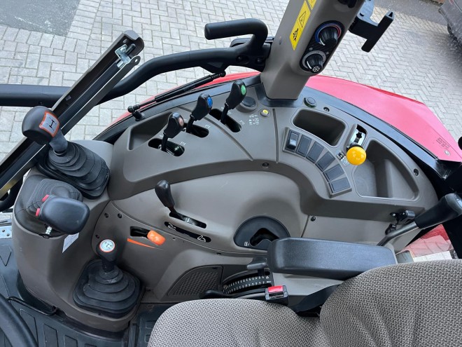 Case IH Farmall 95c Loader Ready