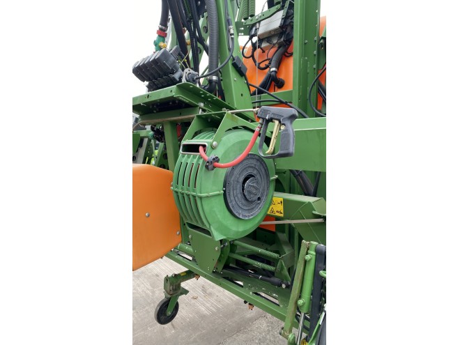 Amazone UF 1201 18M Sprayer
