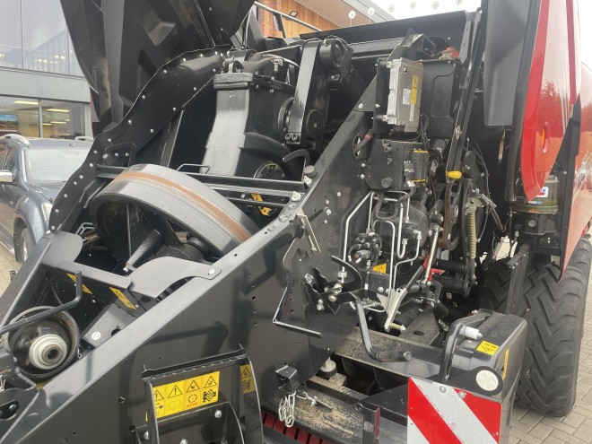 Case IH LB434 XL Baler (120 x 90) Ex Demo Pro Pack inc Suspended steered axle