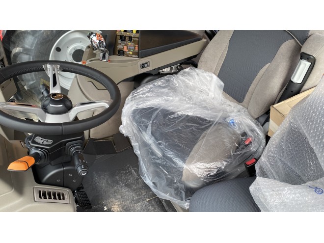 Case IH Puma 165 Multicontroller Front Linkage Front PTO Accuguide Ready