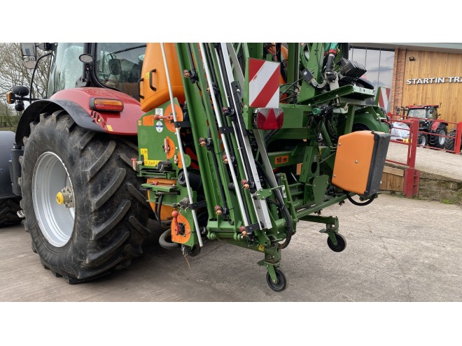 Amazone UF 1201 18M Sprayer