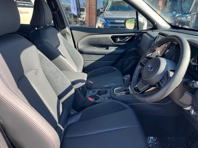 Subaru Forester 2.0i e-Boxer Touring