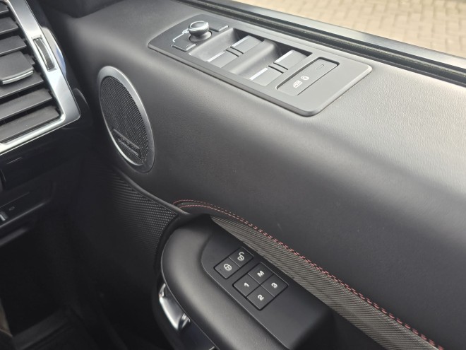 Land Rover Discovery 3.0 SD6 HSE Luxury 3.0 5dr Auto