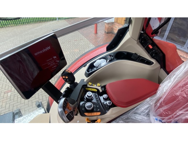 Case IH AFS Connect Demo Puma 240CVX Front Linkage Front PTO Accuguide Level 3 Complete BDA Ref