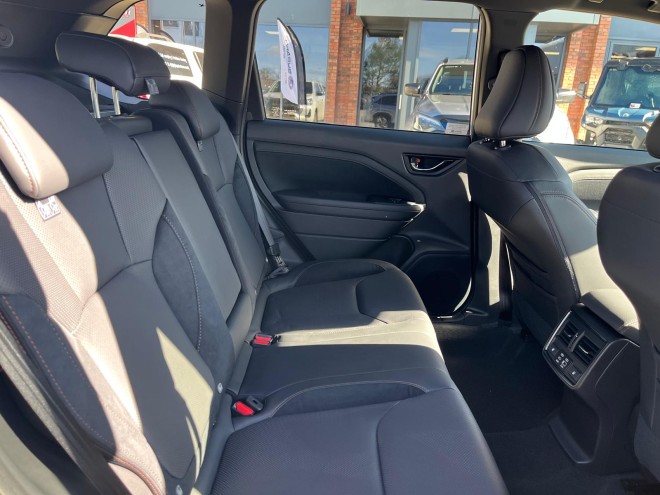 Subaru Forester 2.0i e-Boxer Touring