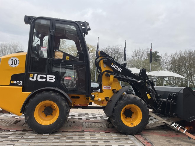 JCB 403 Plus