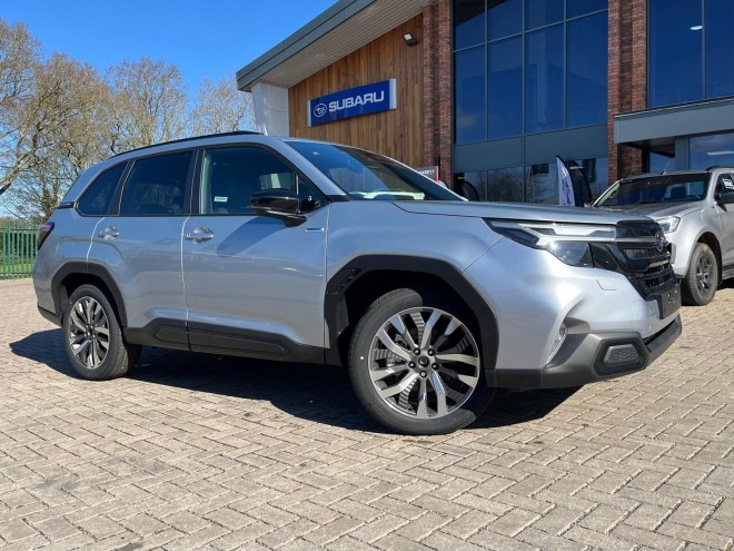 Subaru Forester 2.0i e-Boxer Touring