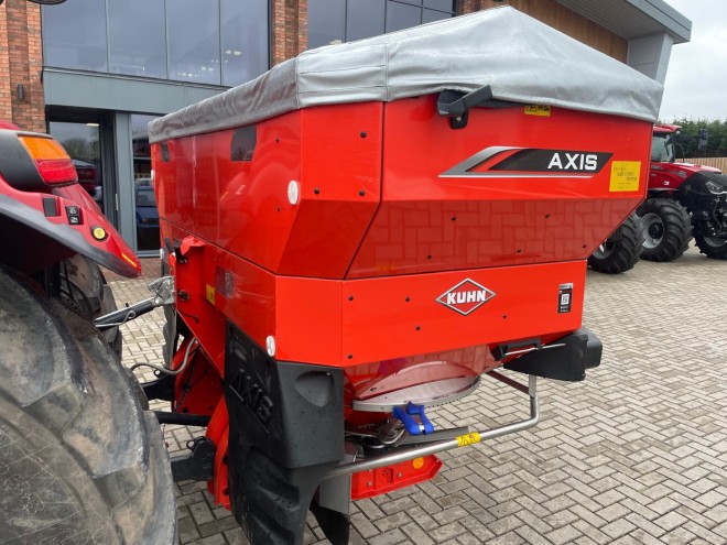 Kuhn Axis 40.2 M-EMC Fertiliser Spreader S8 Discs