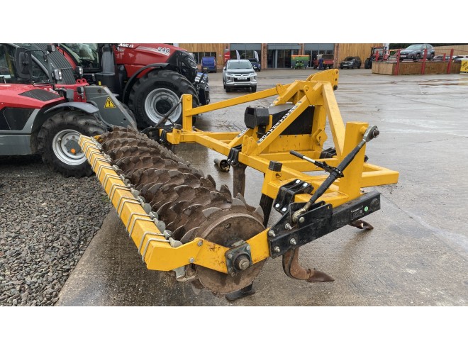 McConnel 5 Leg Shakaerator, New Clip On Points, Toothed Packer Roller