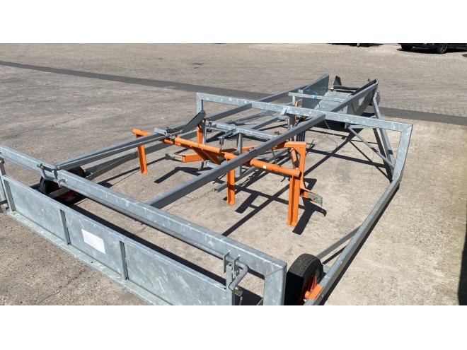 Ritchie Bale Sledge Accumulator Flat 8