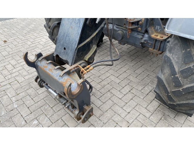 Case IH Farmlift 742 C/W Manitou head stock