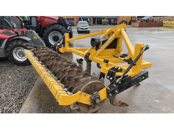 McConnel 5 Leg Shakaerator, New Clip On Points, Toothed Packer Roller
