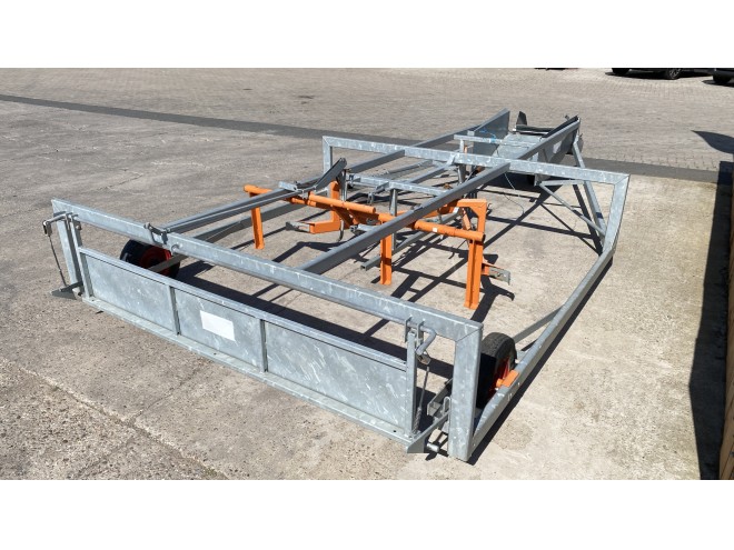 Ritchie Bale Sledge Accumulator Flat 8