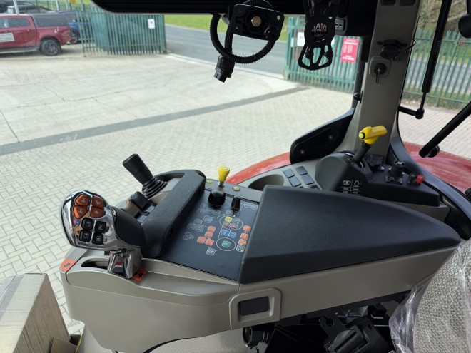 Case IH Puma 165 Multicontroller Full Powershift Front Linkage Auto Guidance Ready