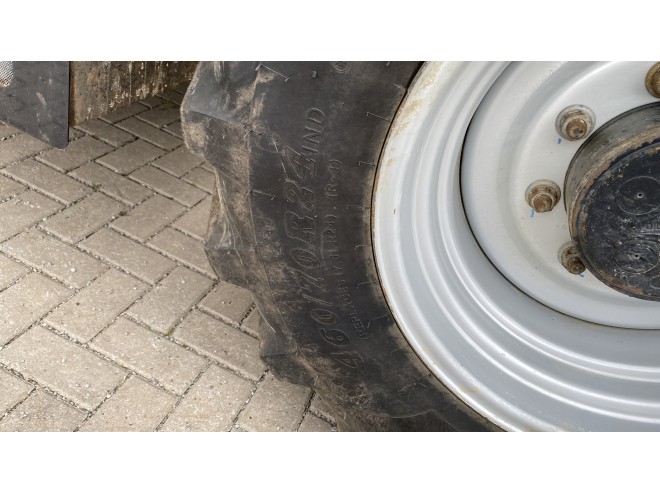 Case IH Farmlift 633 C/W Pin and cone headstock