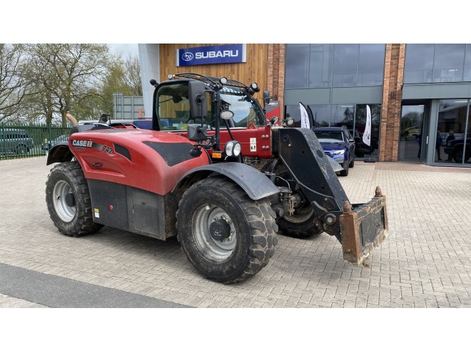 Case IH Farmlift 742 C/W Pin and Cone headstock