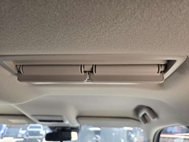 Mitsubishi L200 Titan 2.4 Auto Blade Silver