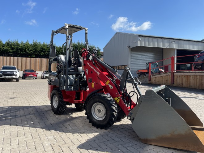 Weidemann 1140 C/W Bucket and Pallet forks