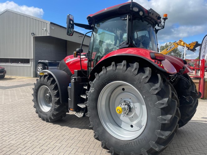 Case IH Puma 165 CVX Front Linkage Front PTO Accuguide Ready