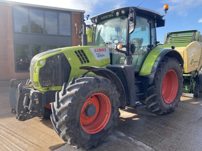 Claas Arion 610 C/W Front linkage