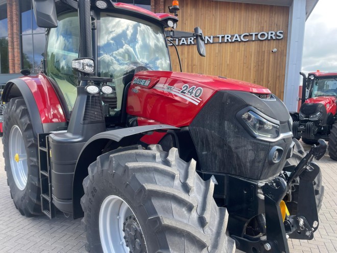 Case IH Puma 240 CVX AFS Connect Front Linkage Front PTO Accuguide Complete Level 3