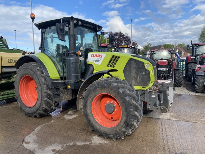 Claas Arion 610 C/W Front linkage
