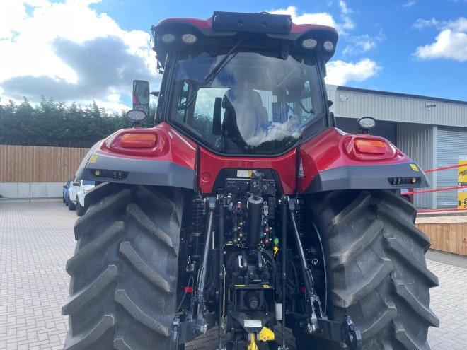 Case IH Puma 240 CVX AFS Connect Front Linkage Front PTO Accuguide Complete Level 3