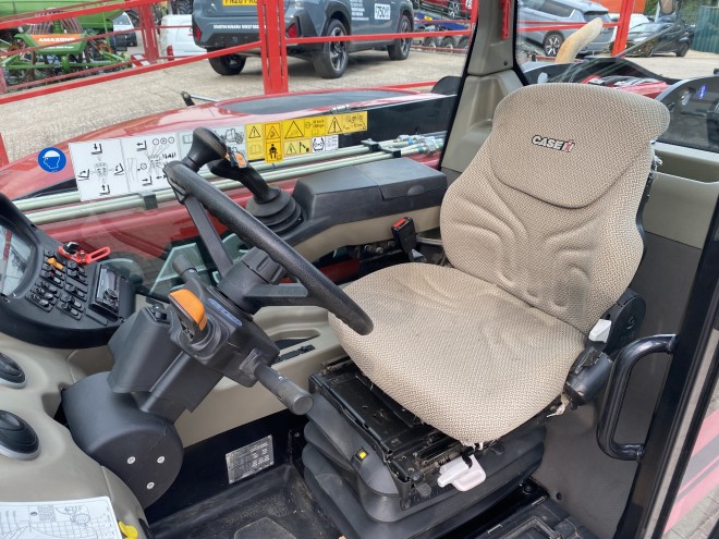 Case IH Farmlift 742 C/W JCB Q Fit headstock