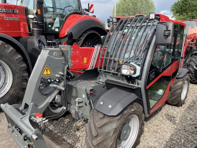 Weidemann T6025 C/W Euro headstock