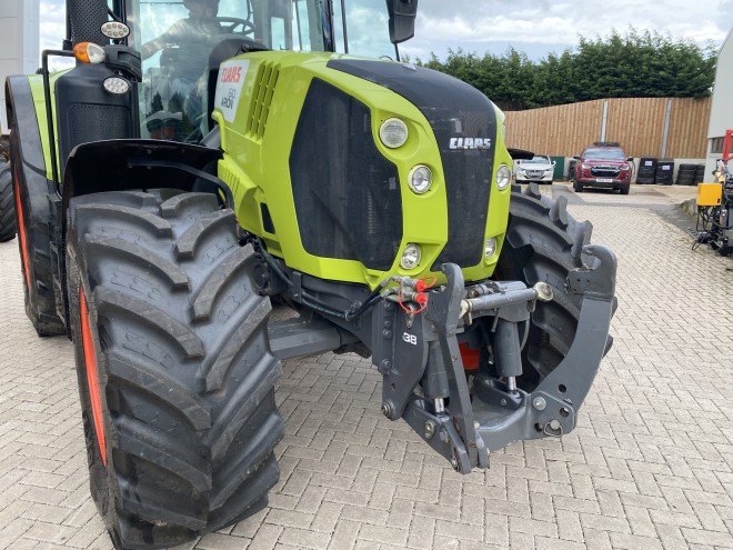 Claas Arion 610 C/W Front linkage