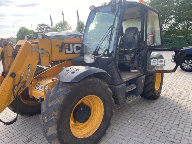 JCB 536-70Agri Super C/W pick up hitch and Sanderson headstock