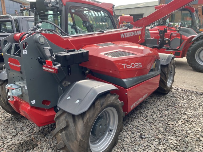 Weidemann T6025 C/W Euro headstock