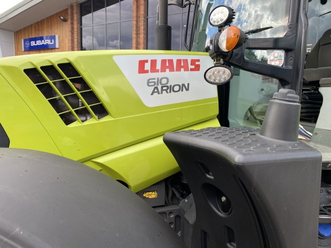 Claas Arion 610 C/W Front linkage
