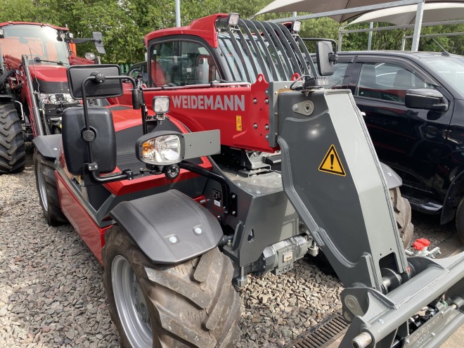 Weidemann T6025 C/W Euro headstock