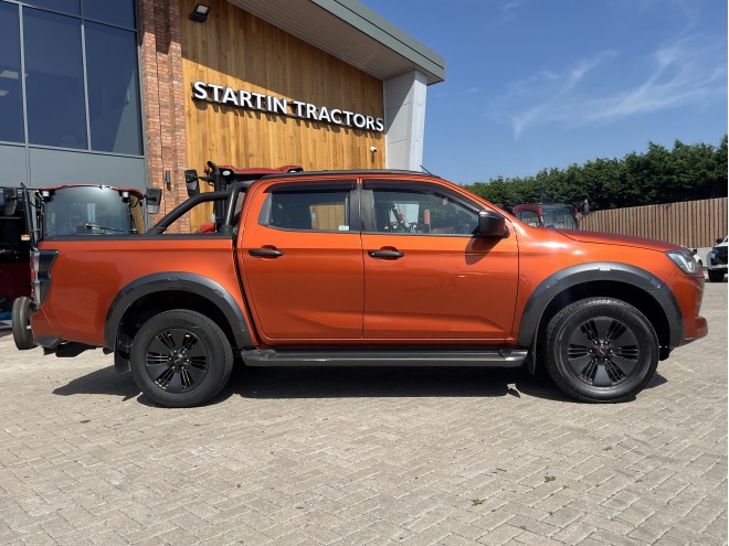 Isuzu D-Max 1.9 V-Cross Valencia Orange