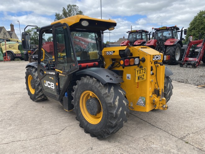 JCB 530-60 Agri Super C/W Pin and cone hydraulic latching head stock