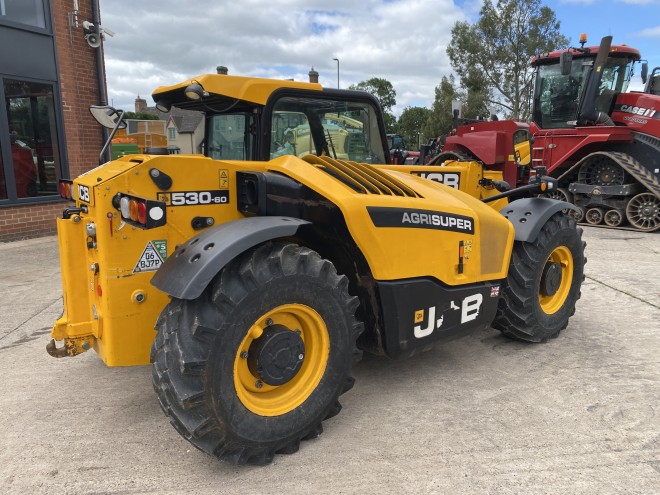 JCB 530-60 Agri Super C/W Pin and cone hydraulic latching head stock