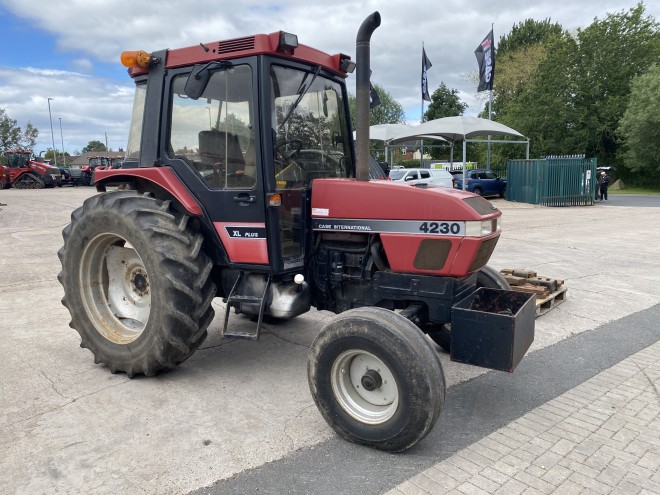 Case IH 4230 XL Plus 2WD