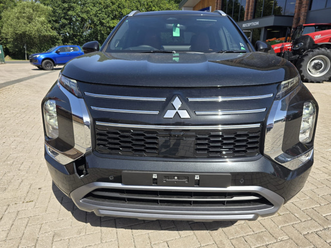 Mitsubishi Outlander Diamond PHEV Black Diamond