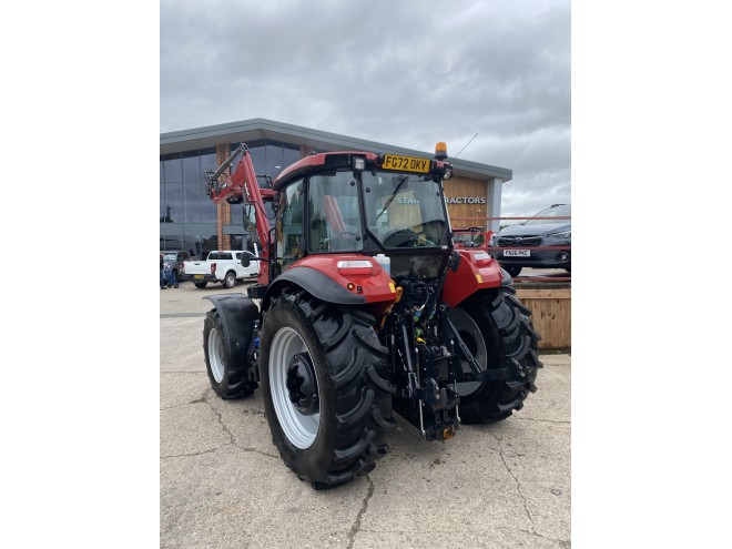 Case IH Farmall 110C C/W MX 406 + Loader