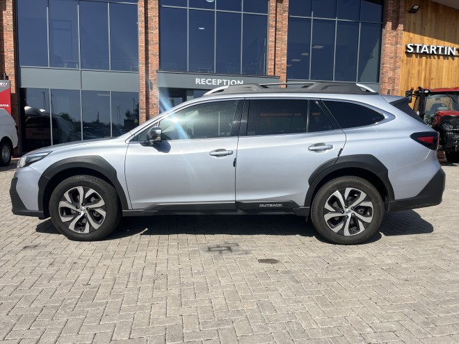 Subaru Outback 2.5i Touring 5dr Lineartronic