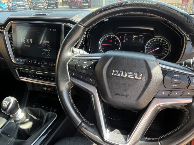Isuzu D-Max 1.9 V-Cross Valencia Orange