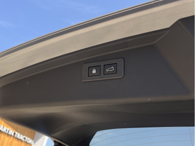 Subaru Outback 2.5i Touring 5dr Lineartronic