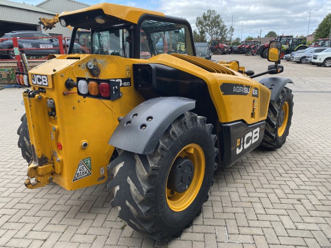 JCB 530-60 Agri Super C/W Pin and cone hydraulic latching head stock